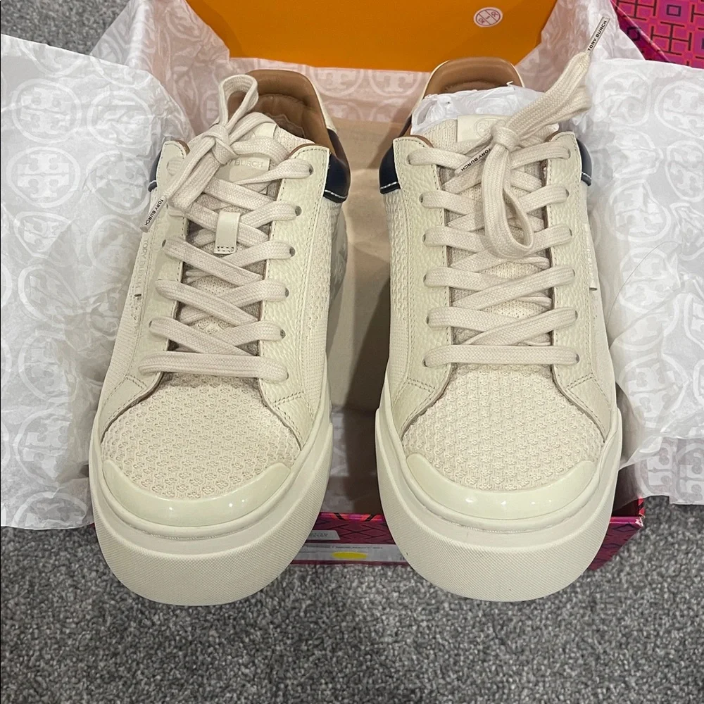 Tory Burch Cream and Black Sneakers(box is  little broken ) - Picture 5 of 16